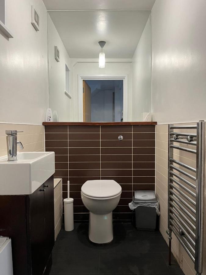 Three Bedroom House In Tooting By Star Apartments Londres Exterior foto