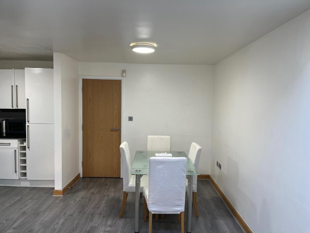 Three Bedroom House In Tooting By Star Apartments Londres Exterior foto